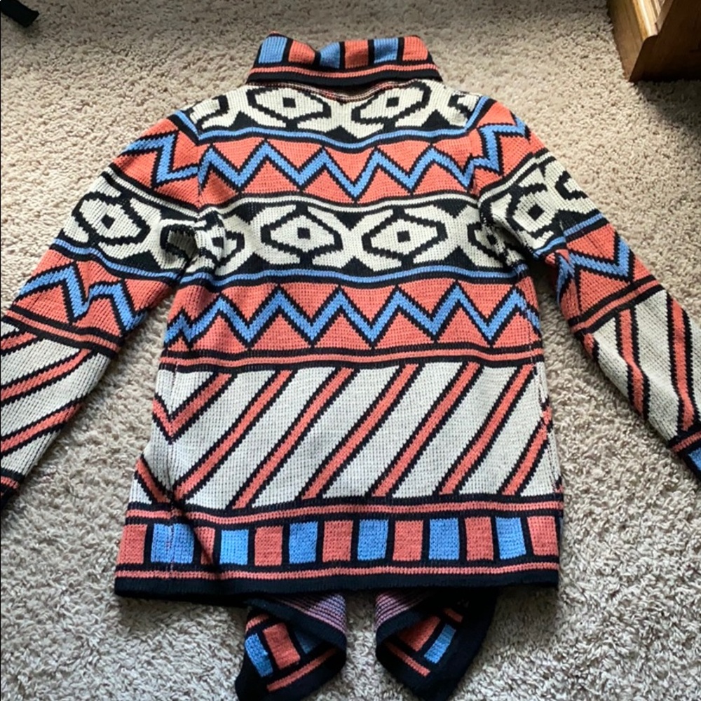 Francesca’s Sweater - Picture 2 of 9